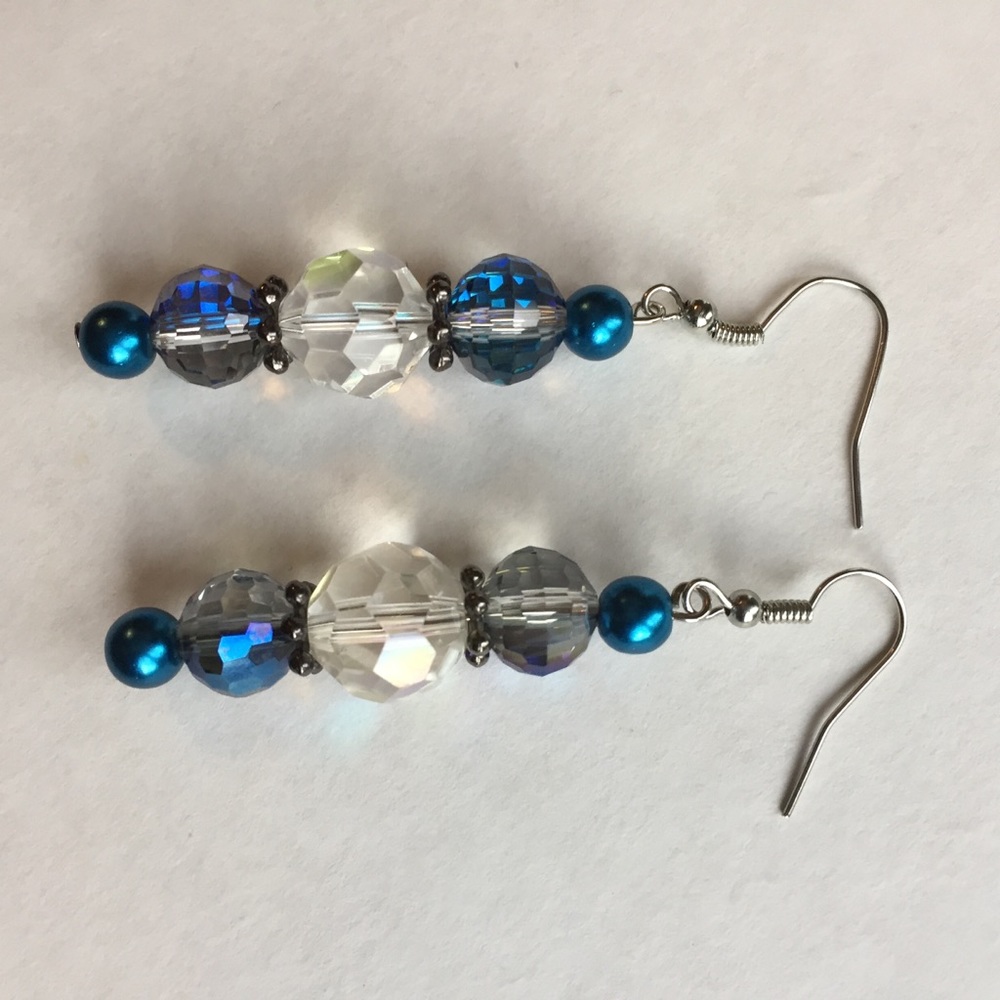 Beautiful faceted blue crystal glass bead earrings